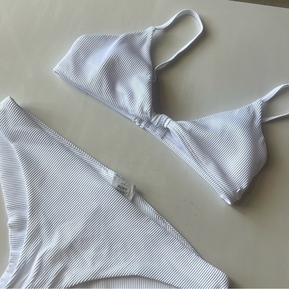 Roxy ribbed bikini NWOT - Picture 7 of 13